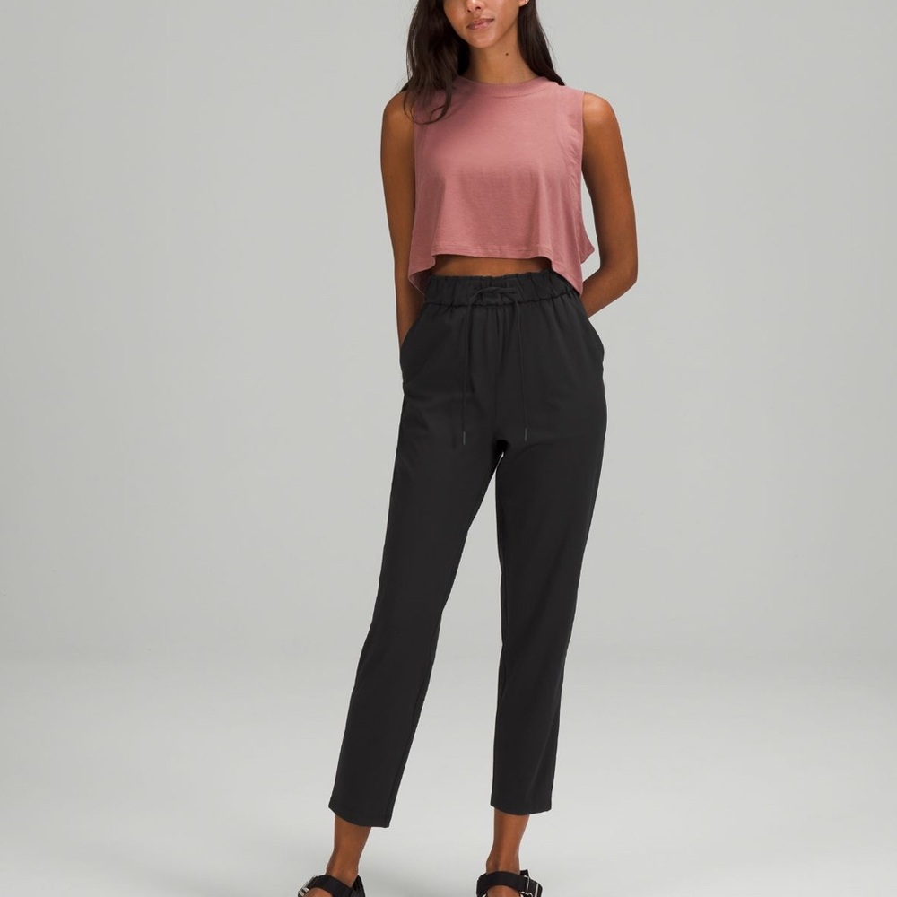 Lululemon relaxed ankle pant stretch high waist rise Black Pants size 6